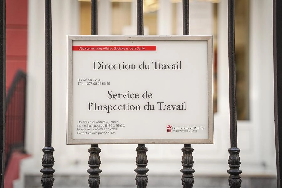 The Department of Employment is introducing a new form to be used when renewing or updating a work permit